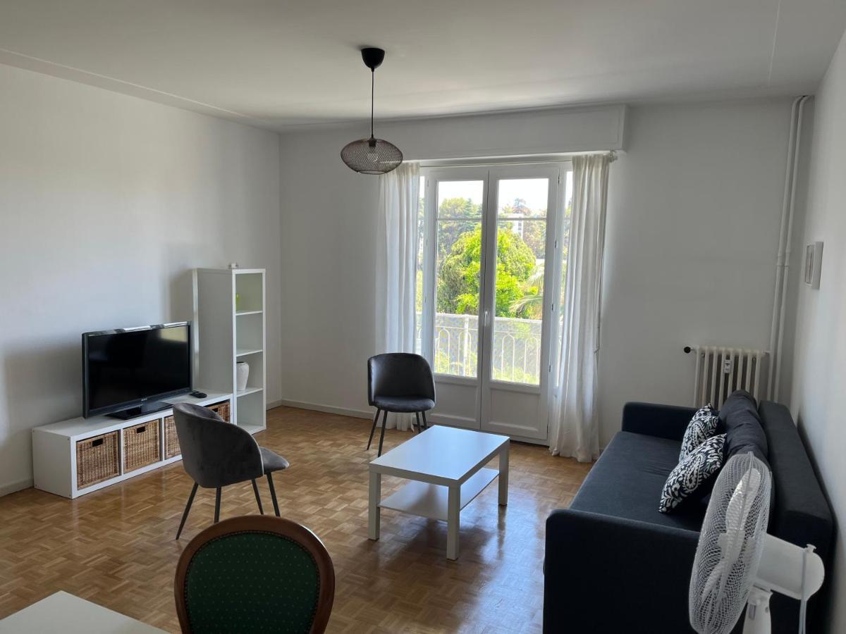 Appartement Spacieux Au Calme A Niza Exterior foto